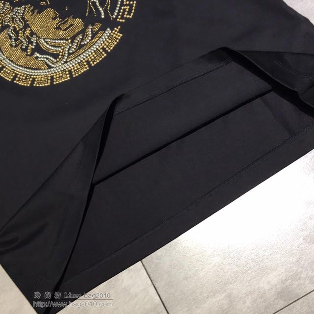 Versace短袖 19春夏新款 範思哲男士T恤 黑色男短袖  tzy1770